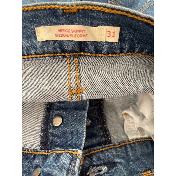 Levi’s Wedgie Skinny Button Fly Size 31 Medium Wash Women's Jean - Picture 4 of 10